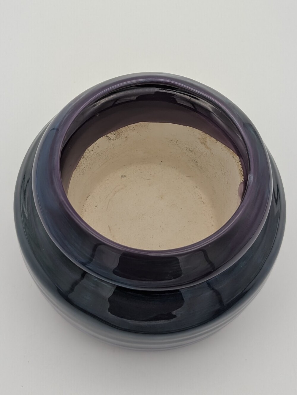 Vintage (1998) The Violet Pot - Picture 2 of 8